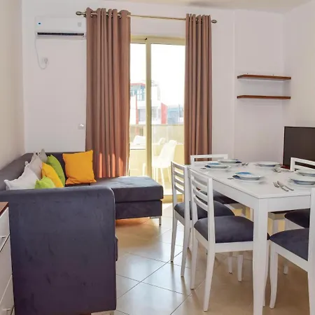 Two-bedroom In Lägenhet *